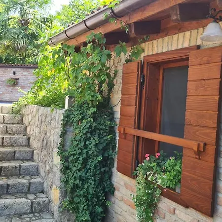 Villa Amalia Apartments Malinska Exterior photo