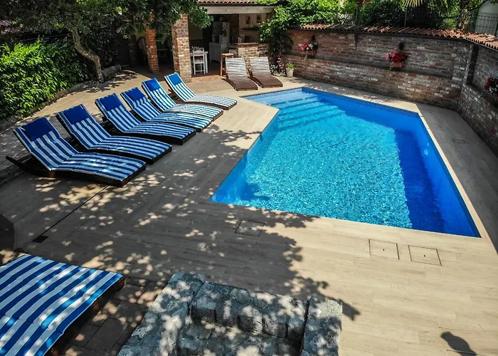 Villa Amalia Apartments