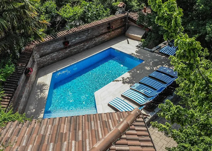 Villa Amalia Apartments