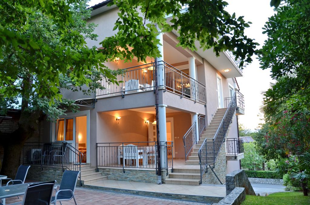Apartment Amalia Malinska