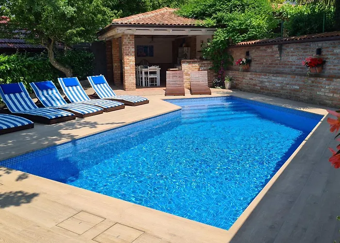 Villa Amalia Apartments